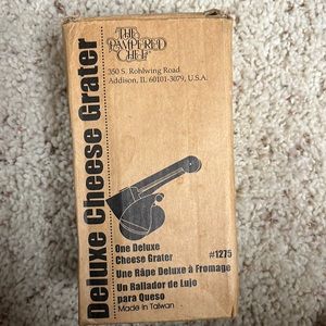 Deluxe cheese grater